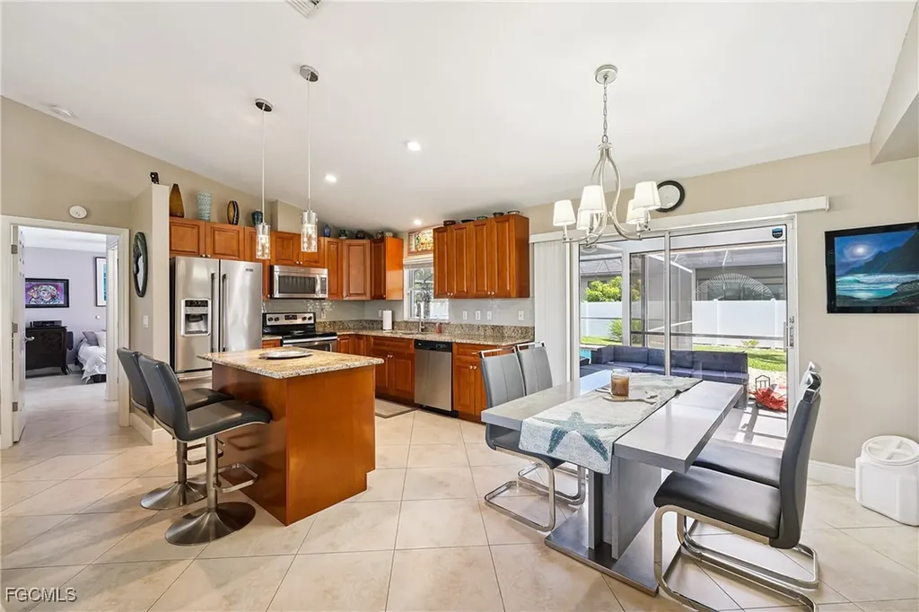 1913 SW 51st Terrace Cape Coral FL 33914