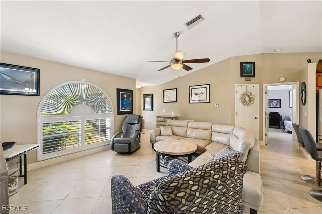 1913 SW 51st Terrace Cape Coral FL 33914