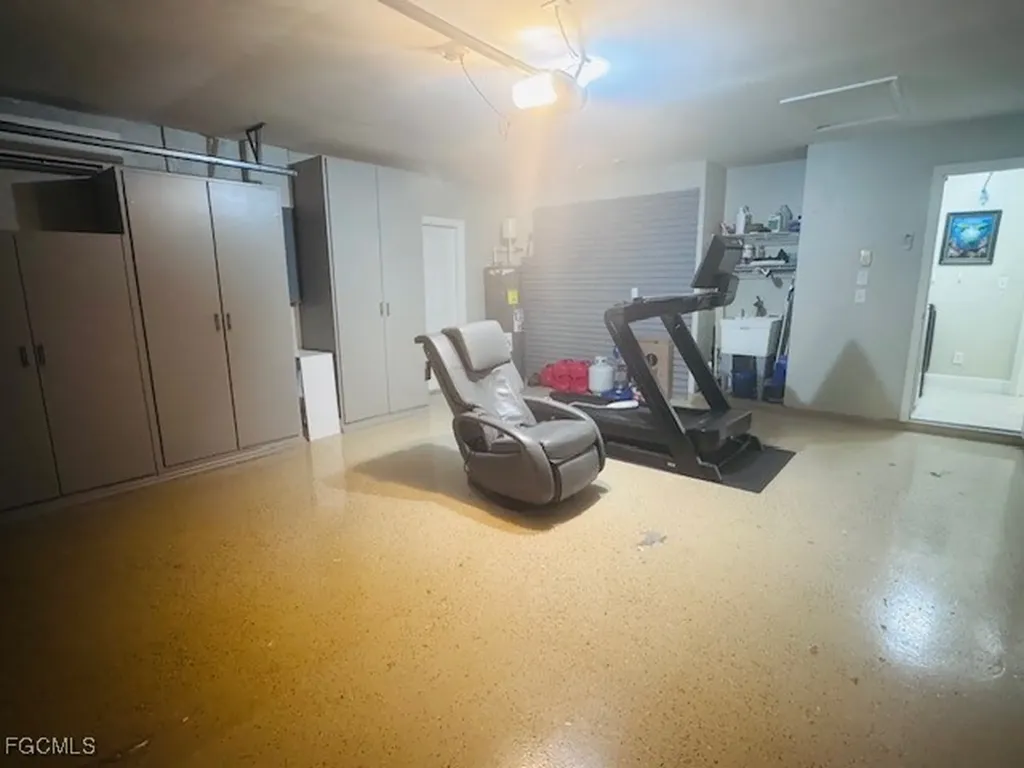 1913 SW 51st Terrace Cape Coral FL 33914