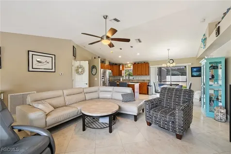 1913 SW 51st Terrace Cape Coral FL 33914