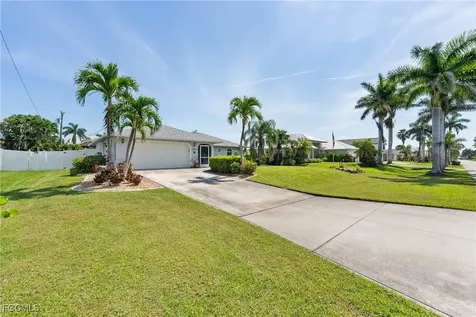 1913 SW 51st Terrace Cape Coral FL 33914