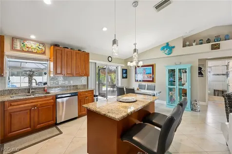 1913 SW 51st Terrace Cape Coral FL 33914