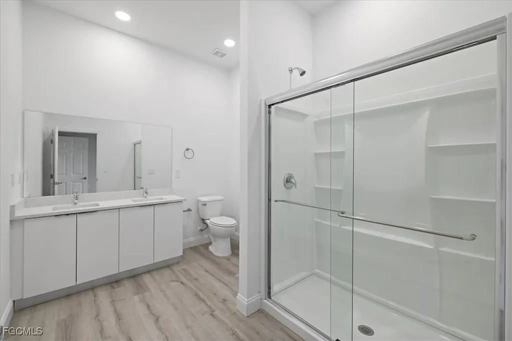 843 Theodore Vail Street E Lehigh Acres FL 33974