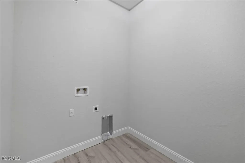 843 Theodore Vail Street E Lehigh Acres FL 33974