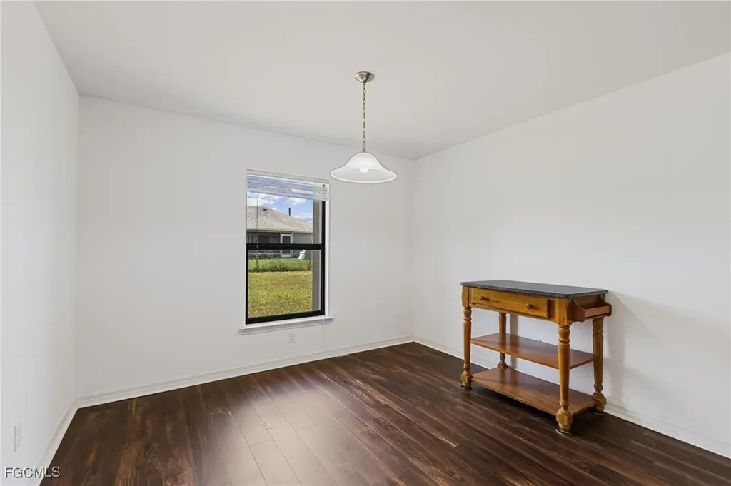 1908 SW 12th Terrace Cape Coral FL 33991