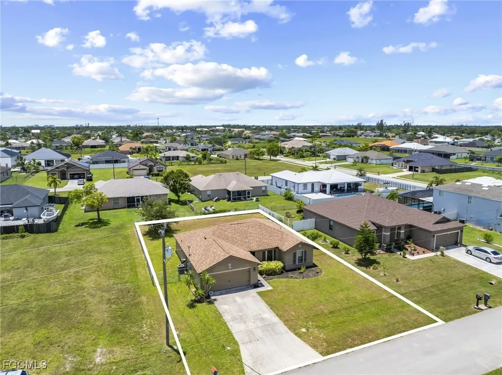 1908 SW 12th Terrace Cape Coral FL 33991