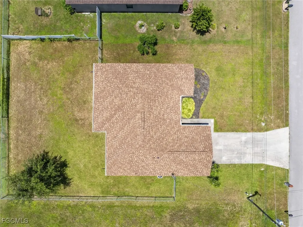 1908 SW 12th Terrace Cape Coral FL 33991