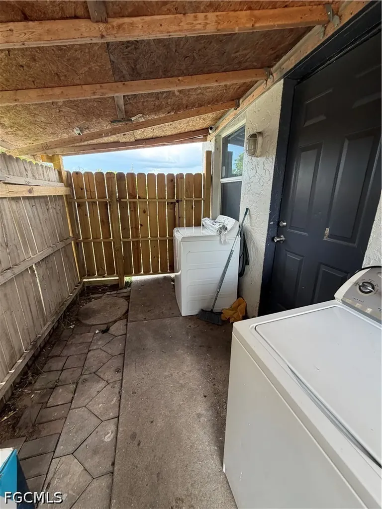 5515 5th Avenue Fort Myers FL 33907
