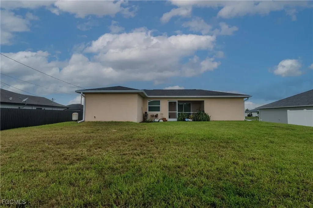 626 NW 8th Terrace Cape Coral FL 33993