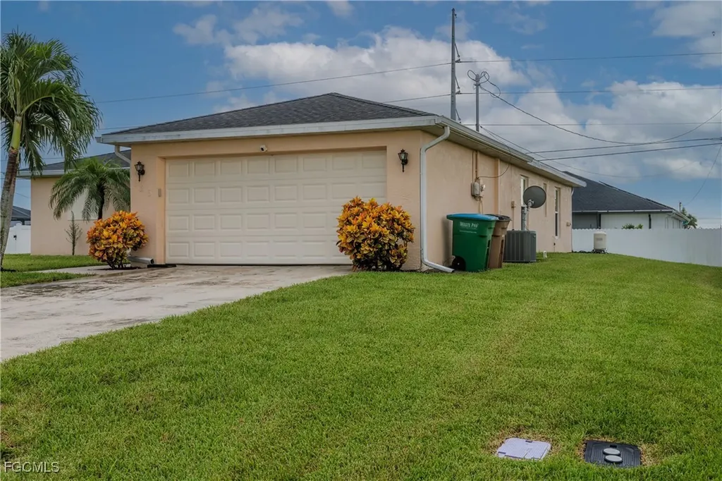 626 NW 8th Terrace Cape Coral FL 33993