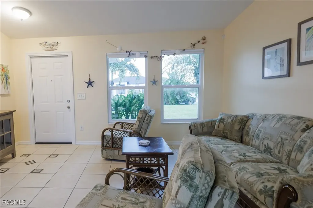 626 NW 8th Terrace Cape Coral FL 33993