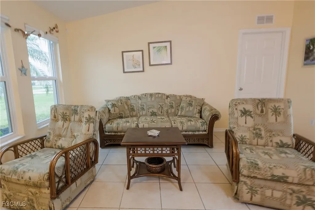 626 NW 8th Terrace Cape Coral FL 33993