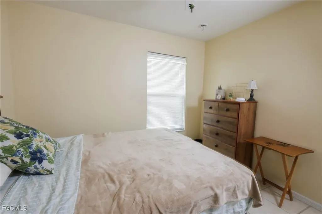 626 NW 8th Terrace Cape Coral FL 33993