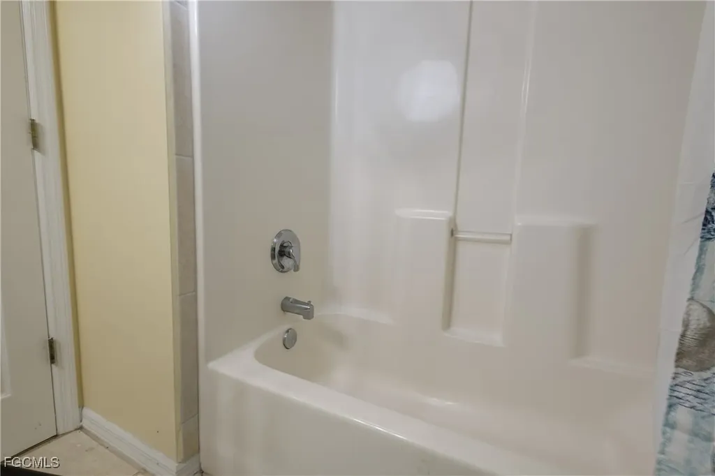 626 NW 8th Terrace Cape Coral FL 33993