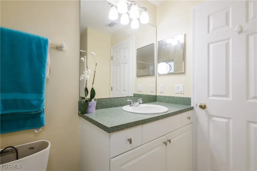 626 NW 8th Terrace Cape Coral FL 33993