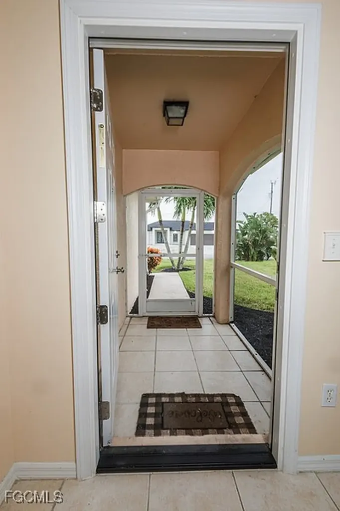 626 NW 8th Terrace Cape Coral FL 33993