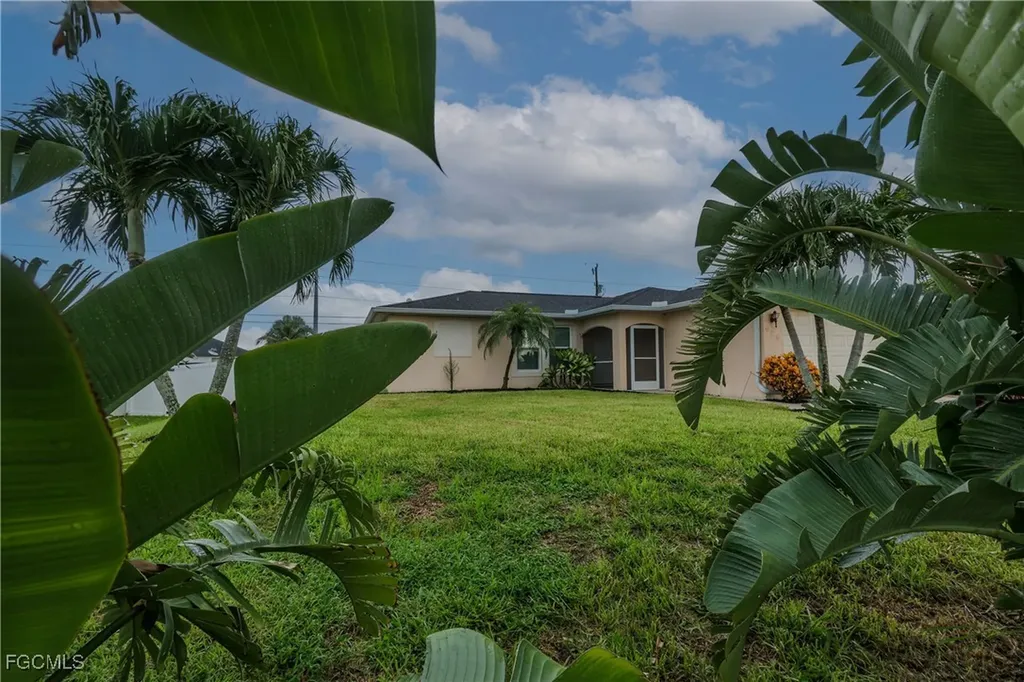626 NW 8th Terrace Cape Coral FL 33993