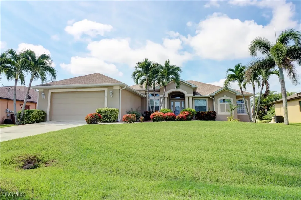 2216 SW 43rd Lane Cape Coral FL 33914