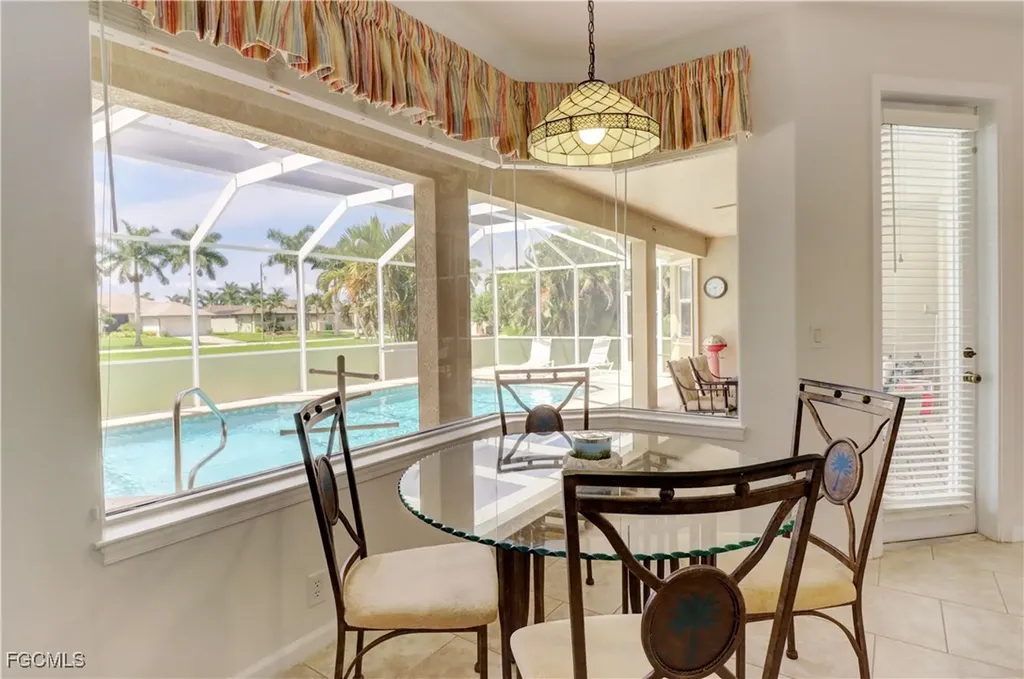 2216 SW 43rd Lane Cape Coral FL 33914