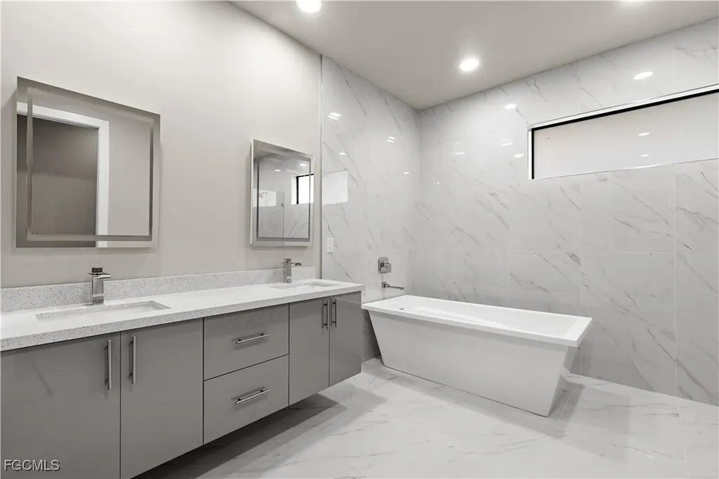 4222 NW 24th Terrace Cape Coral FL 33993