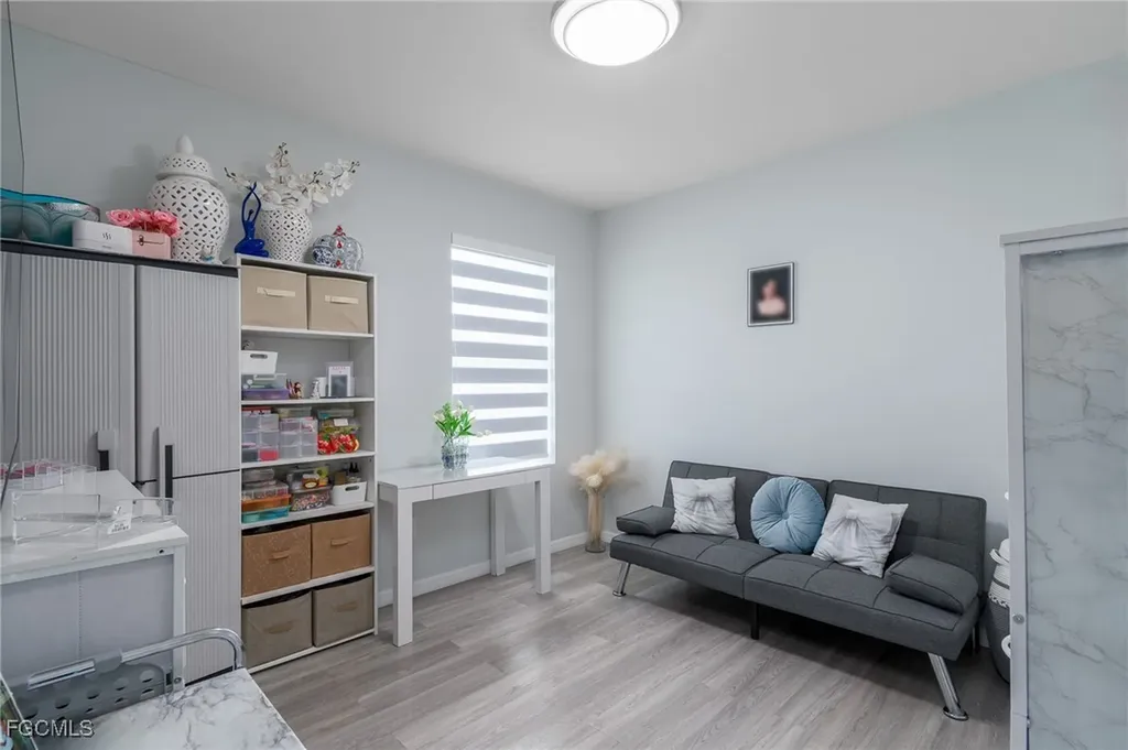 201 SW 24th Place Cape Coral FL 33991