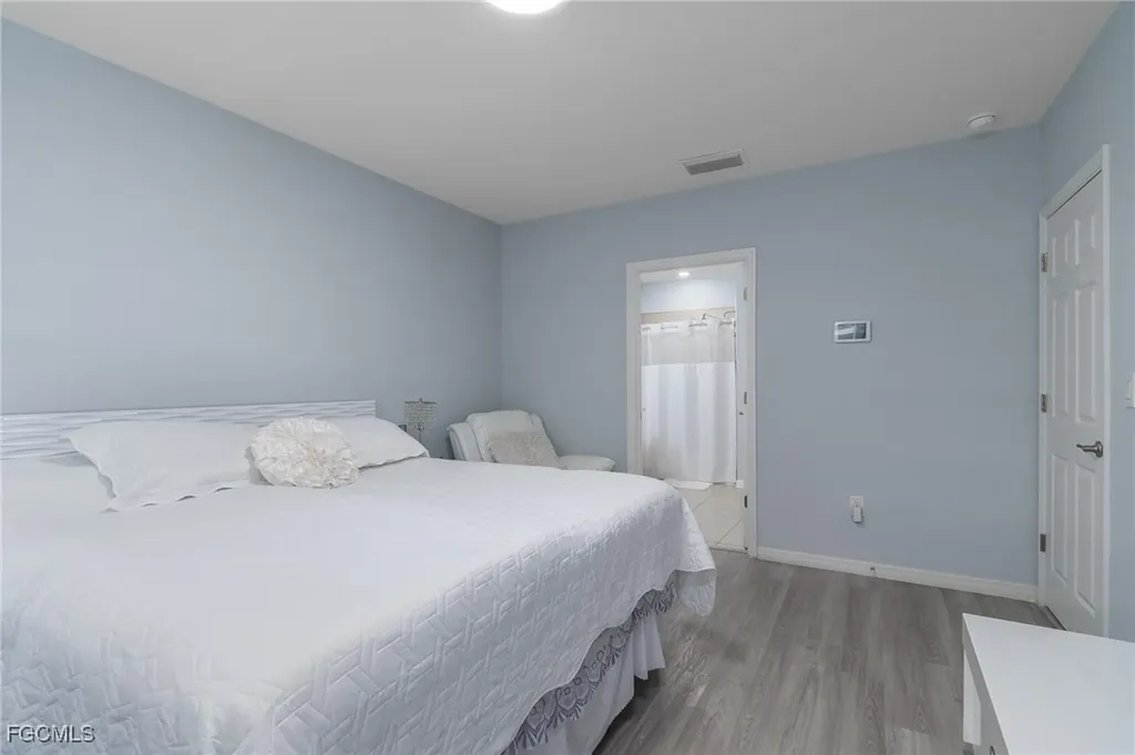 201 SW 24th Place Cape Coral FL 33991