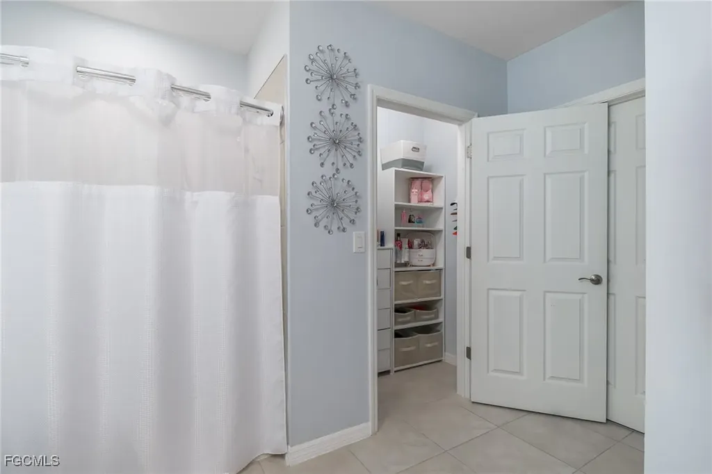201 SW 24th Place Cape Coral FL 33991