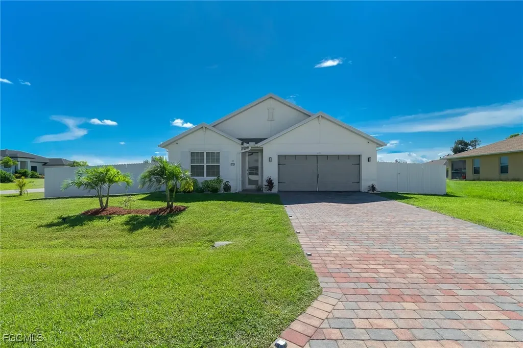 201 SW 24th Place Cape Coral FL 33991