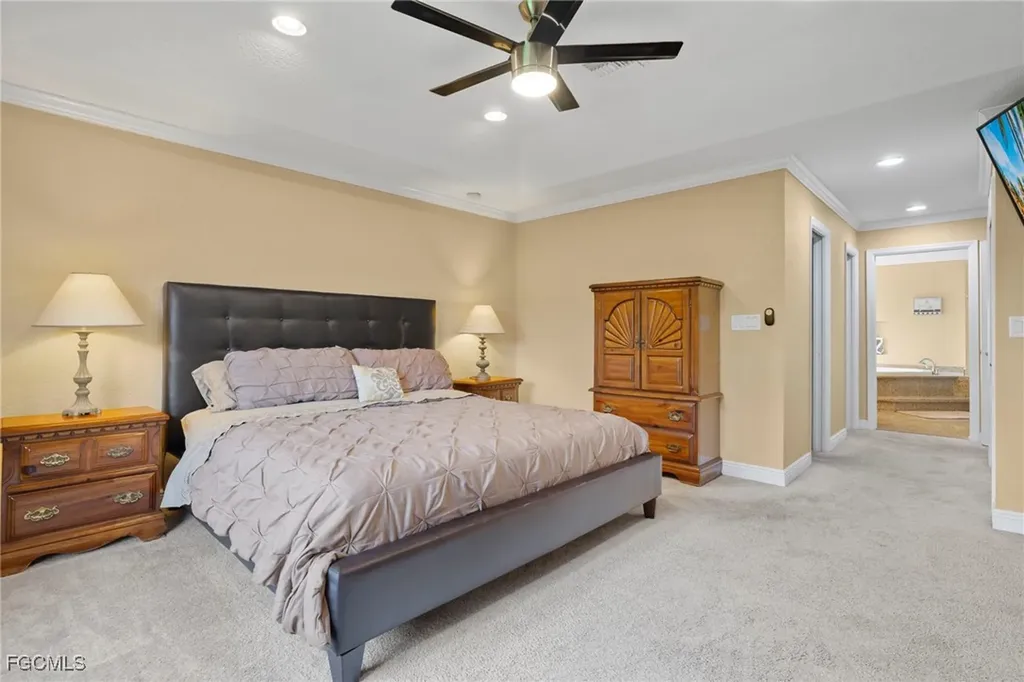 1023 SE 15th Street Cape Coral FL 33990