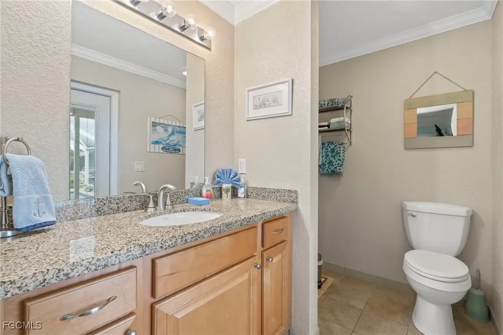1023 SE 15th Street Cape Coral FL 33990