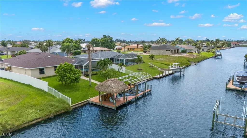 1023 SE 15th Street Cape Coral FL 33990