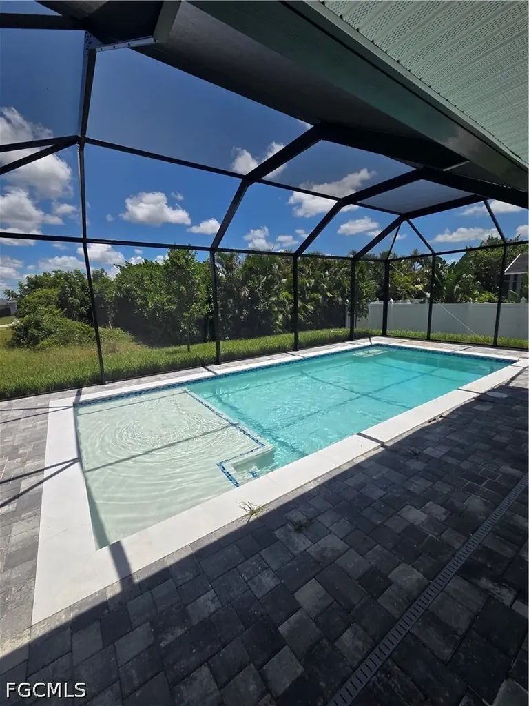 629 NW 28th Terrace Cape Coral FL 33993
