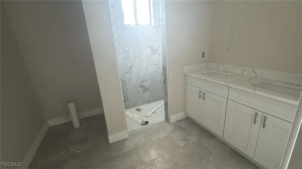 629 NW 28th Terrace Cape Coral FL 33993