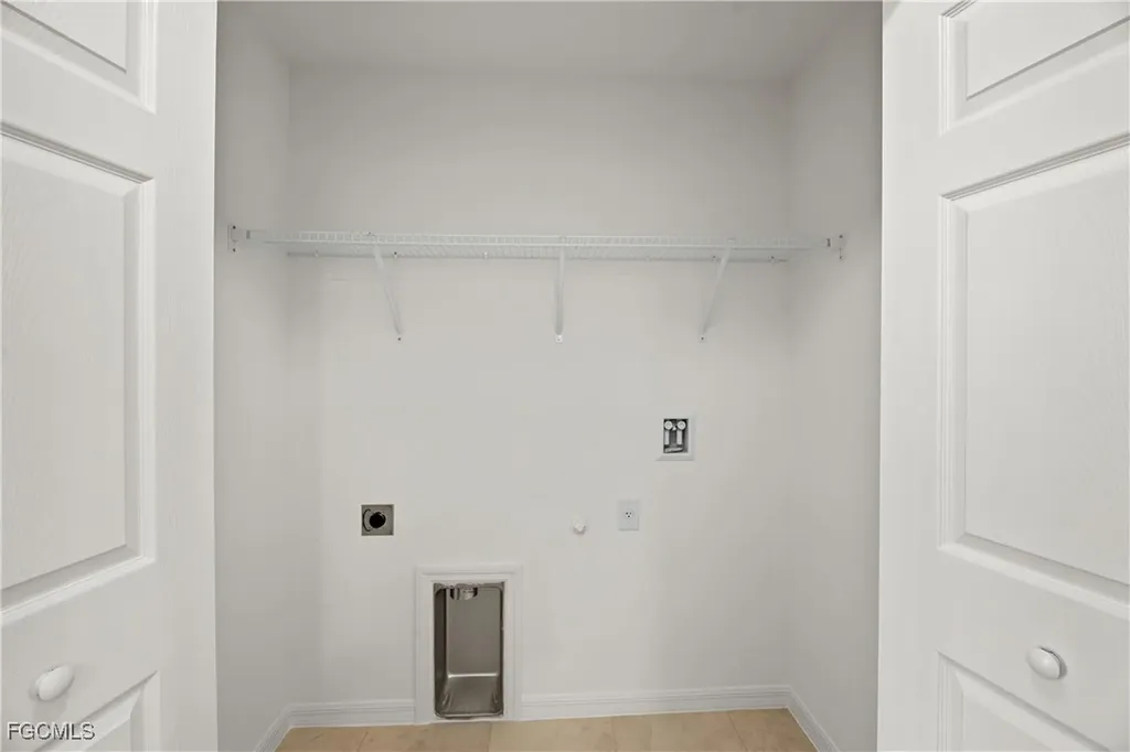 1228 NE 41st Street Cape Coral FL 33909