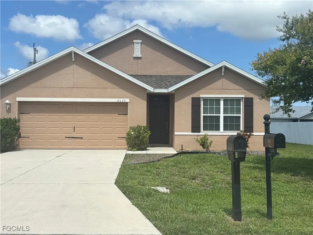 2624 SW 3rd Place Cape Coral FL 33914