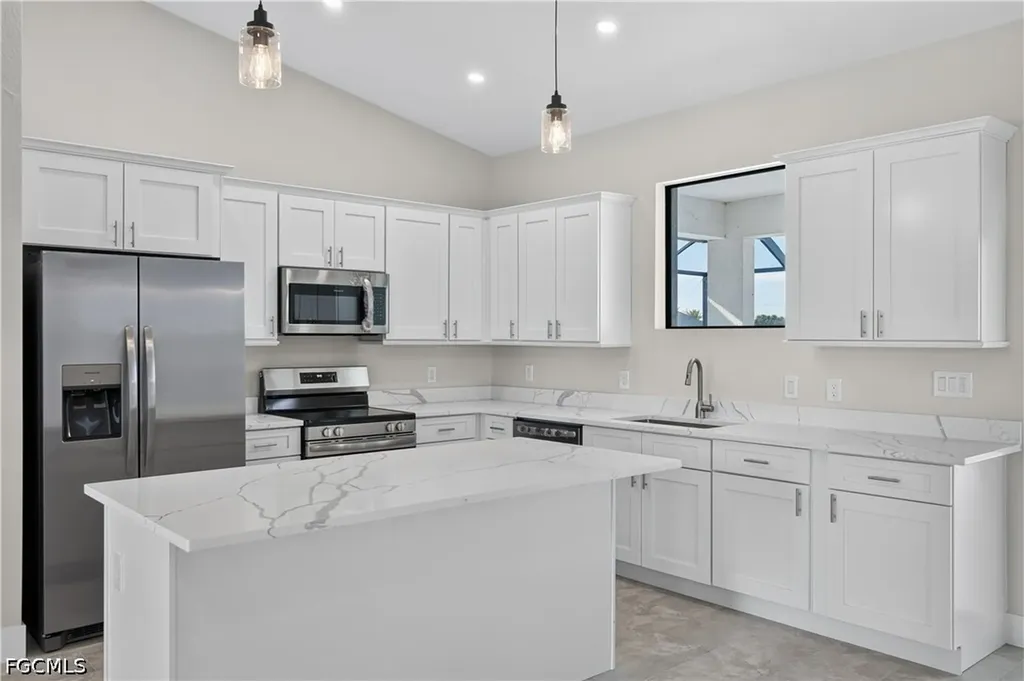314 NW 20th Terrace Cape Coral FL 33993