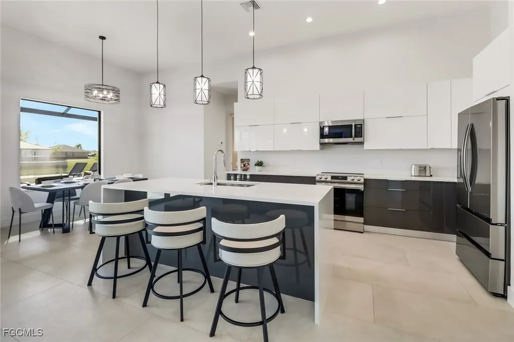 104 NE 6th Street Cape Coral FL 33909