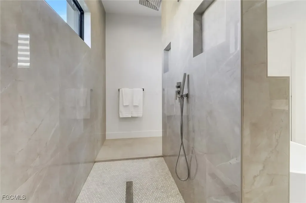 104 NE 6th Street Cape Coral FL 33909