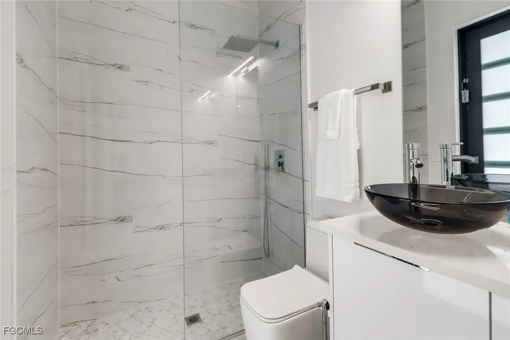 104 NE 6th Street Cape Coral FL 33909