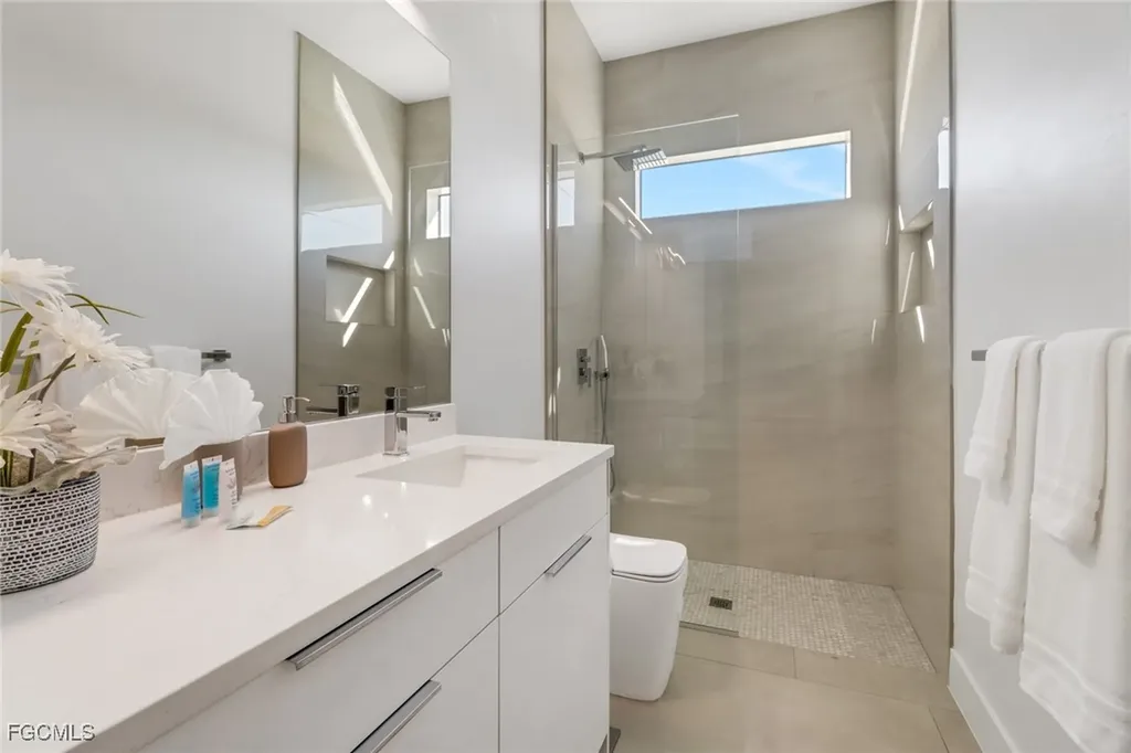 104 NE 6th Street Cape Coral FL 33909