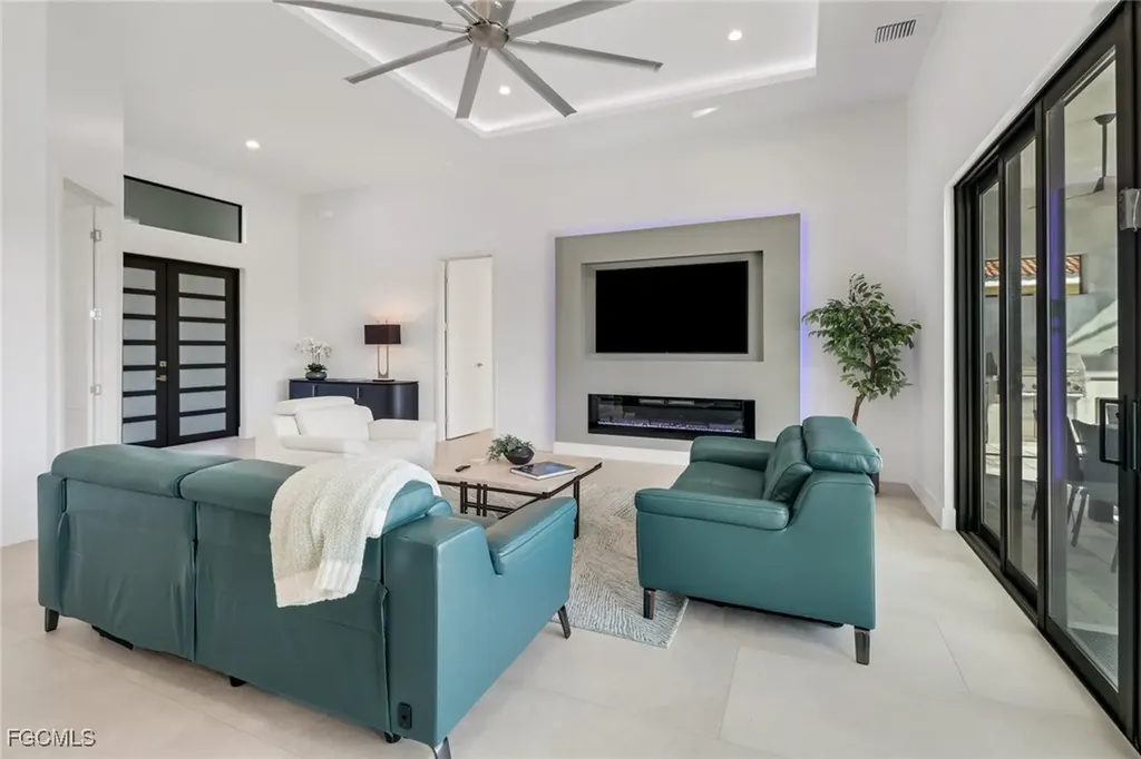 104 NE 6th Street Cape Coral FL 33909