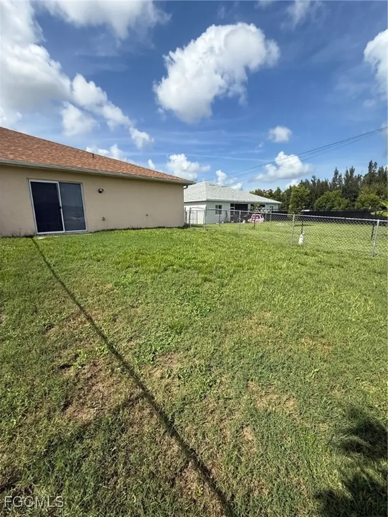 1719 SW 32nd Terrace Cape Coral FL 33914