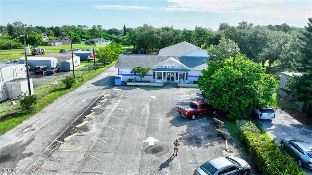 15 Homestead Road S Lehigh Acres FL 33936