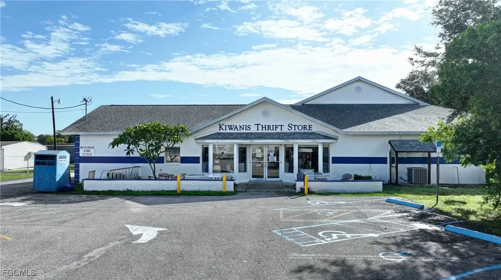 15 Homestead Road S Lehigh Acres FL 33936