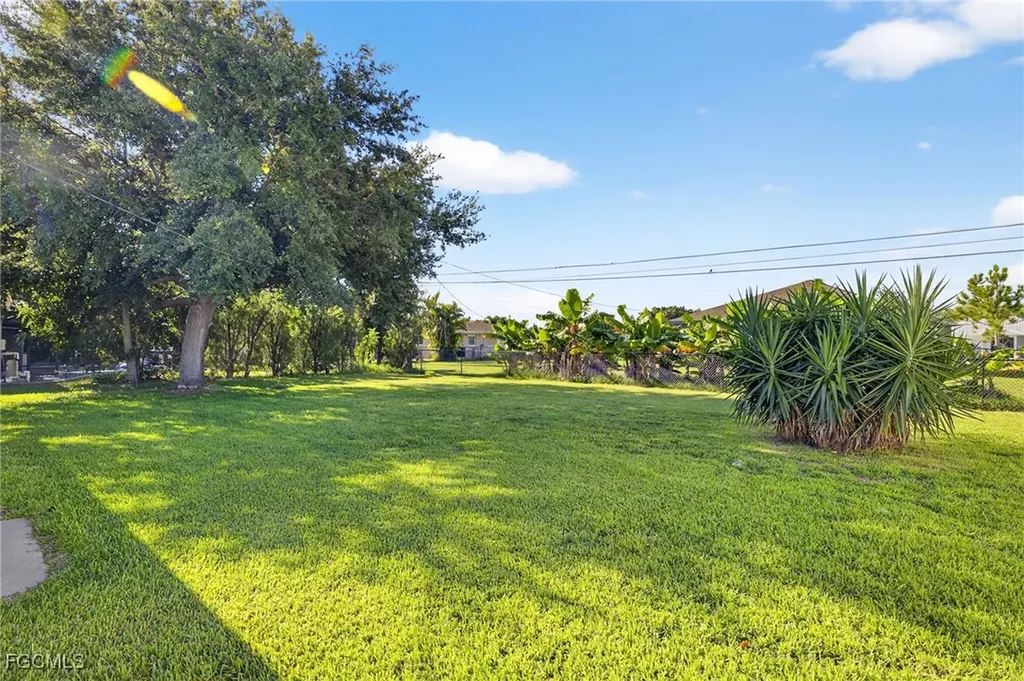 1216 SE 27th Street Cape Coral FL 33904