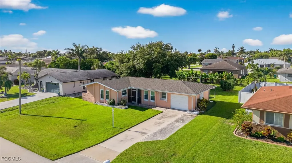 1216 SE 27th Street Cape Coral FL 33904