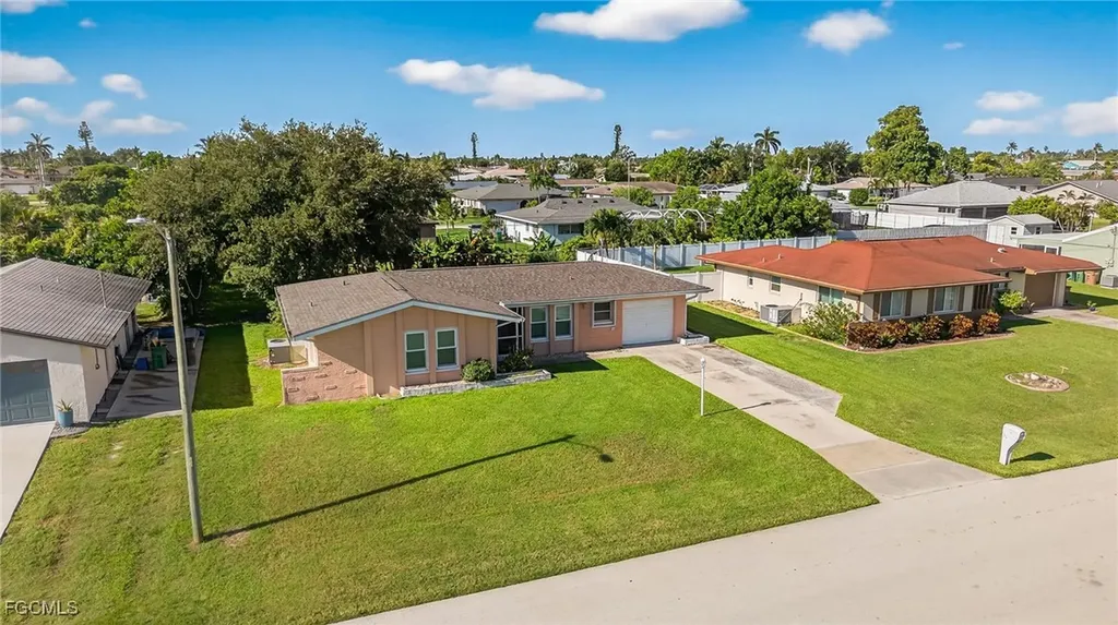 1216 SE 27th Street Cape Coral FL 33904