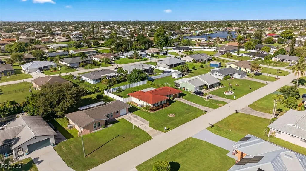 1216 SE 27th Street Cape Coral FL 33904