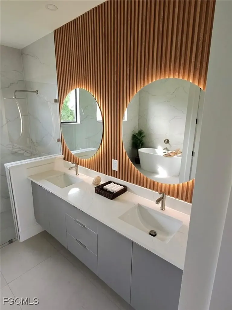 3908 NE 17th Avenue Cape Coral FL 33909