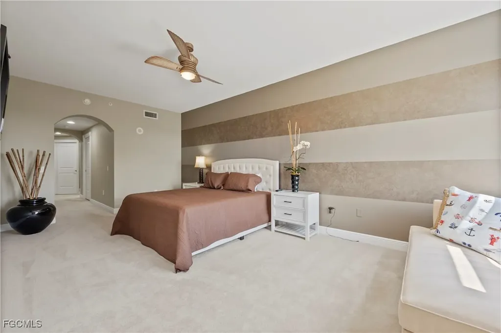 6081 Silver King Boulevard Cape Coral FL 33914